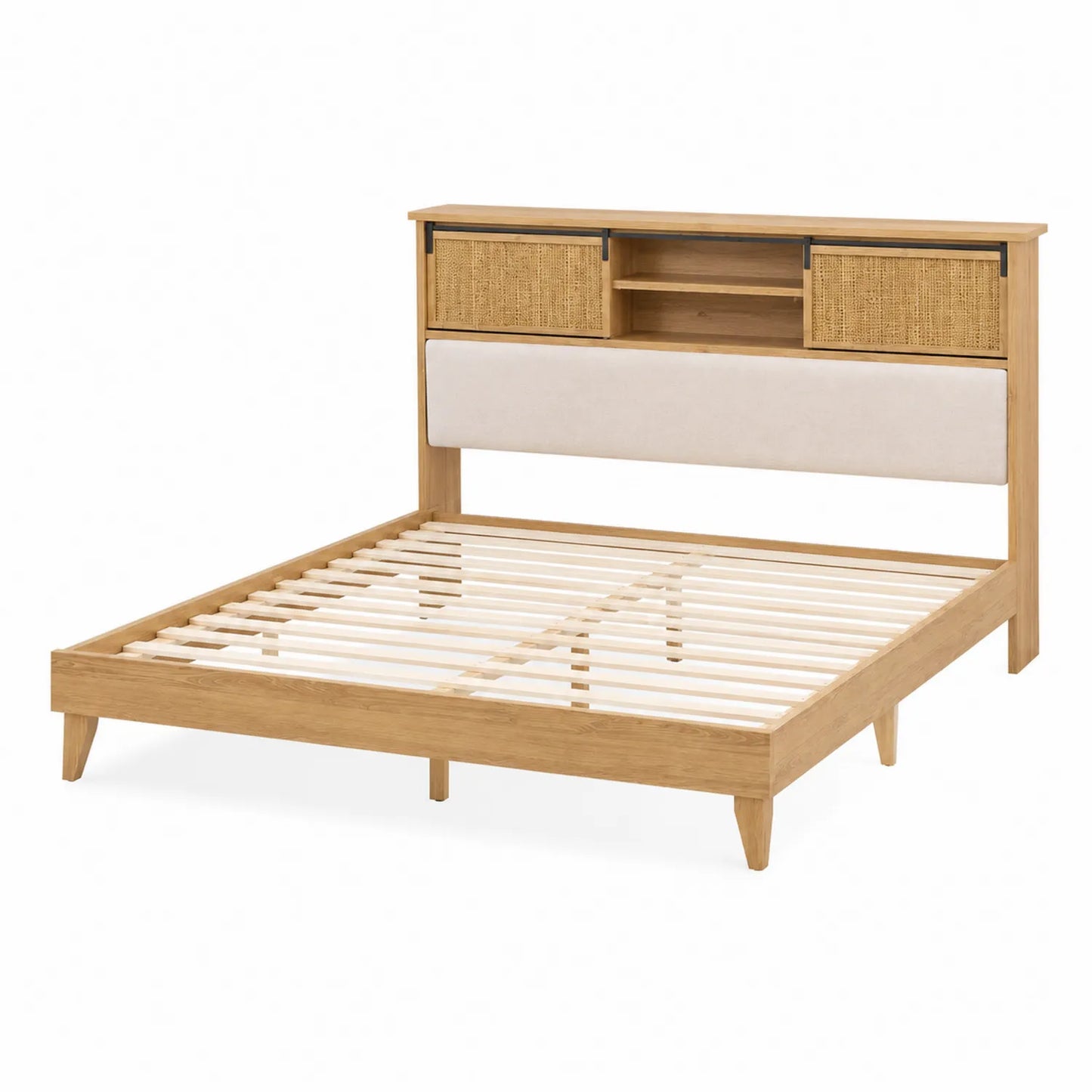 Cama doble de madera con cabecero de ratán y estante incorporado
