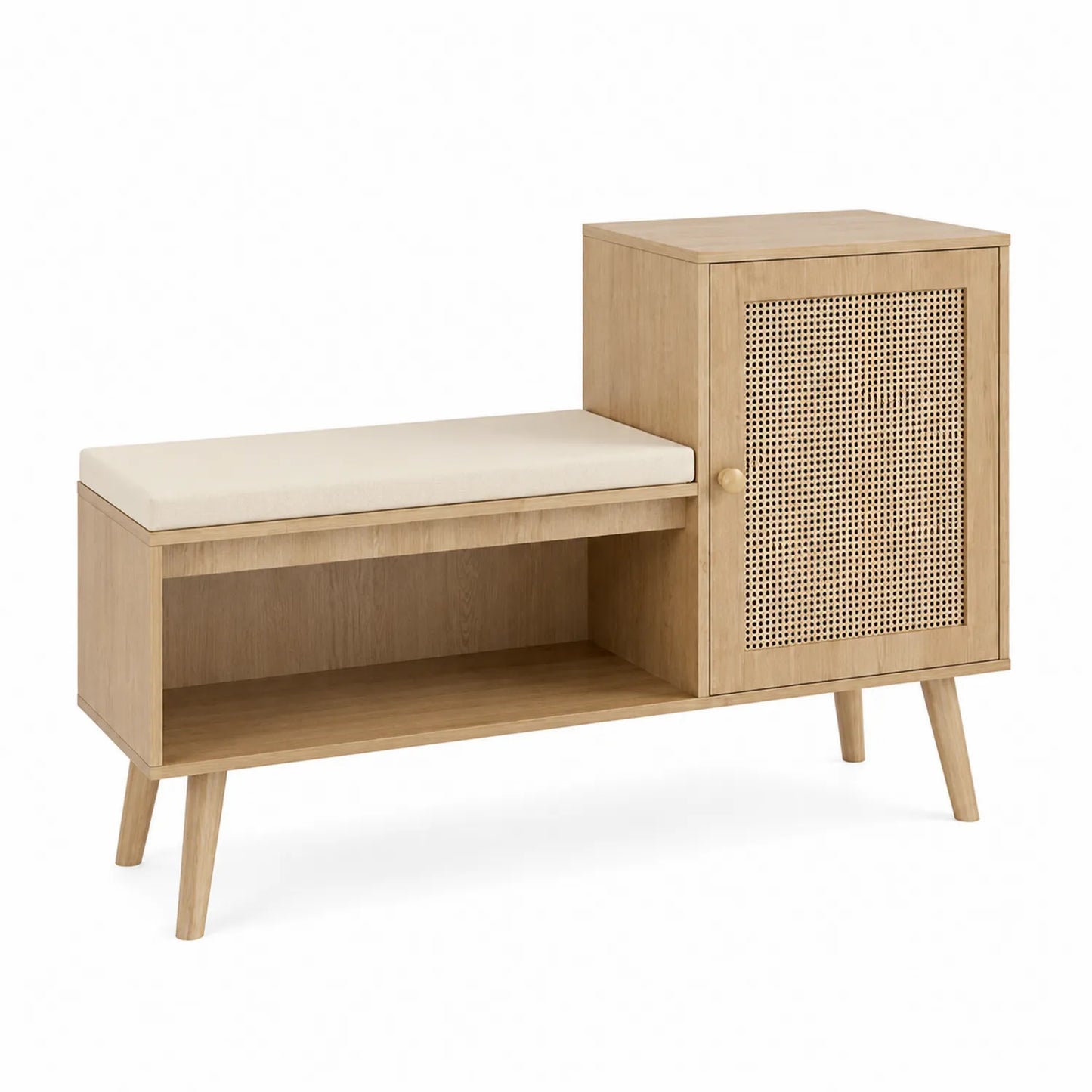 Banco de madera con cojín beige y puerta de mimbre